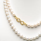 Japanese AKOYA Natural Saltwater White Pearls (Collector's Edition)