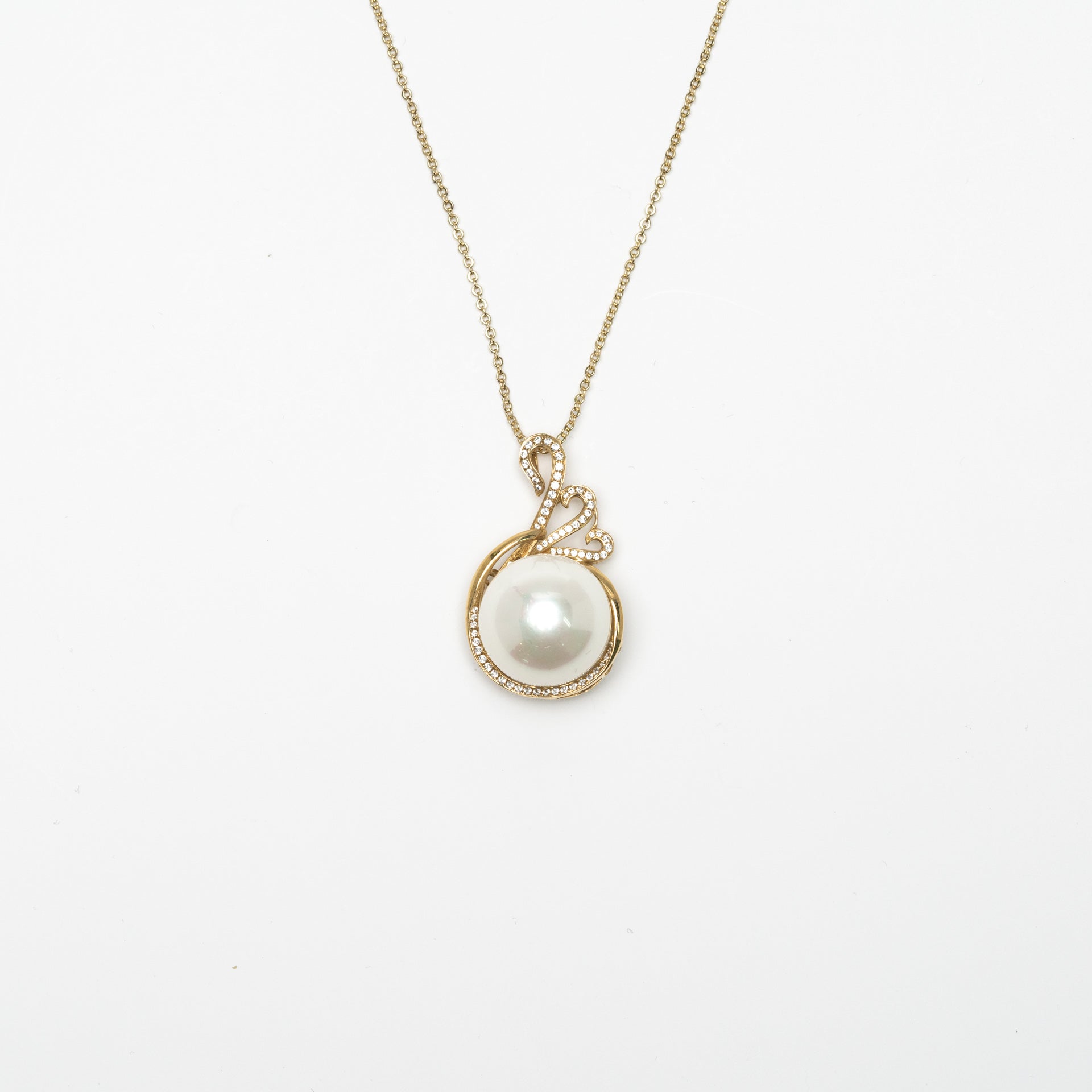 Australian White Pearl in Chanel Style (Collector's Edition)